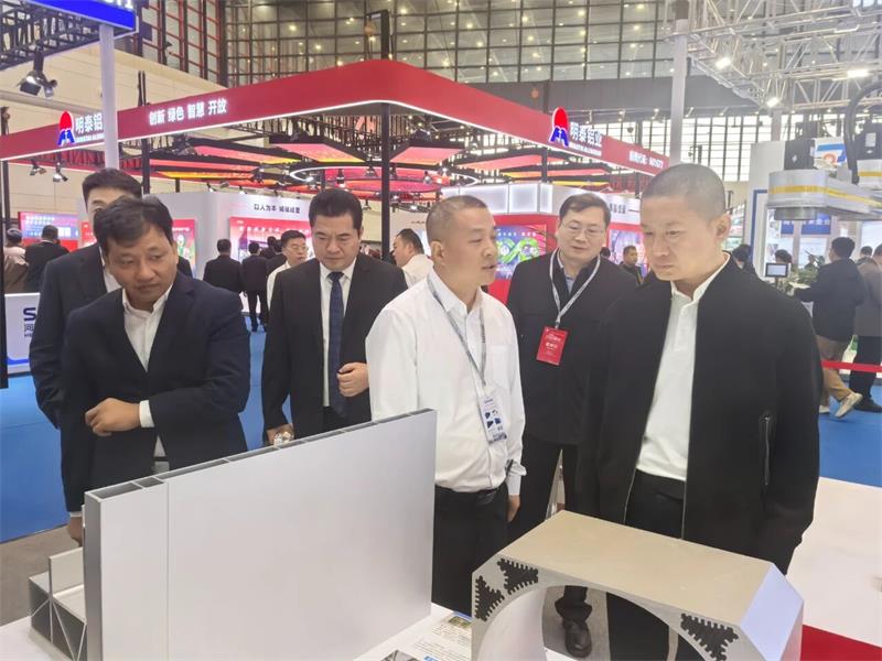 明泰鋁業(yè)閃耀第三屆中原(鄭州)國際鋁工業(yè)展覽會